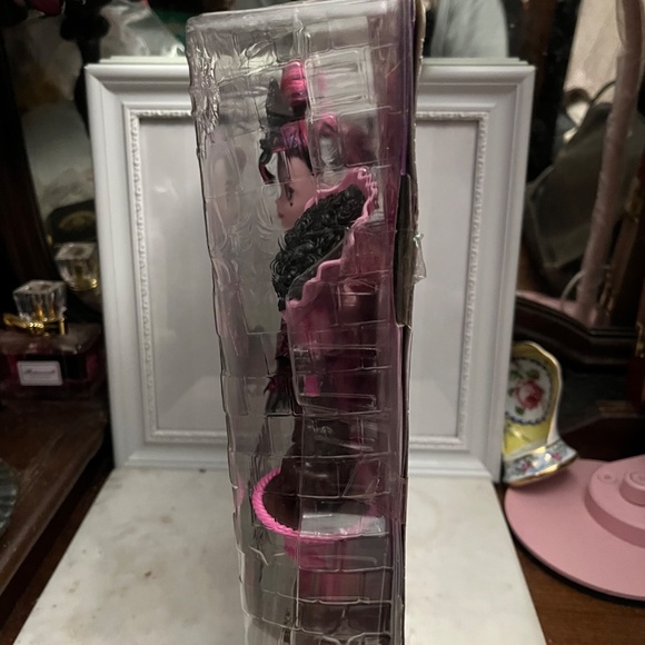 Monster High Draculaura Monster Ball New in Box - Picture 3 of 7